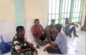 Jaga Keselamatan, Babinsa Koramil 01 l/Sukajaya Himbau Warga Antisipasi Dampak Cuaca Buruk