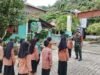 Tumbuhkan Sikap Disiplin, Babinsa Krueng Raya Latih Siswa SDN 17 Sabang PBB
