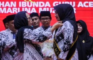 Marlina Muzakir Manaf Dikukuhkan Menjadi Ibunda Guru Aceh