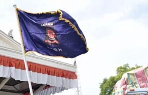 Gubernur Aceh Muzakir Manaf didampingi Plt Dinsos Chaidir Salurkan Bantuan Kesiapsiagaan Bencana ke 10 Kabupaten