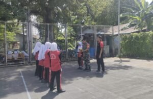 Babinsa Kuta Ateuh Ajak Siswa SDN 1 Sabang Gemar Berolahraga, Wujudkan Generasi Sehat dan Disiplin