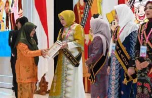 Marlina Muzakir Manaf Bunda PAUD Aceh Raih Penghargaan Nasional