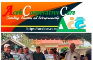 Rektor dan Satgas Posko Bencana Hidrometeorologi Umuslim Salurkan Bantuan ke Desa Bencana