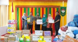 Organisasi TP PKK, DWP, BKMT dan Dekranasda Sabang Bantu Korban Bencana Banjir di Propinsi Aceh Yang Terdampak