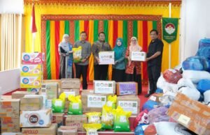 Organisasi TP PKK, DWP, BKMT dan Dekranasda Sabang Bantu Korban Bencana Banjir di Propinsi Aceh Yang Terdampak