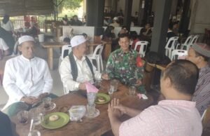 Babinsa Kuta Ateuh Perkuat Kerukunan Lewat Komsos Bersama Tokoh Ulama