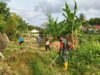 Kebersamaan Terjalin Erat, Babinsa dan Warga Kuta Barat Gotong Royong Bersama