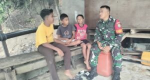 Isi Libur Ramadhan dengan Hal Positif, Babinsa Ajak Anak-anak Desa Binaan Aktif dan Berakhlak Baik