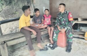 Isi Libur Ramadhan dengan Hal Positif, Babinsa Ajak Anak-anak Desa Binaan Aktif dan Berakhlak Baik