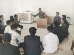 Babinsa Kuta Ateuh Jalin Kedekatan dengan Santri, Perkuat Semangat Belajar di Bulan Ramadhan