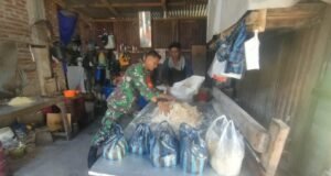 Hadir di Tengah Warga, Babinsa Beri Semangat dan Dukungan Usaha di Bulan Suci Ramadhan