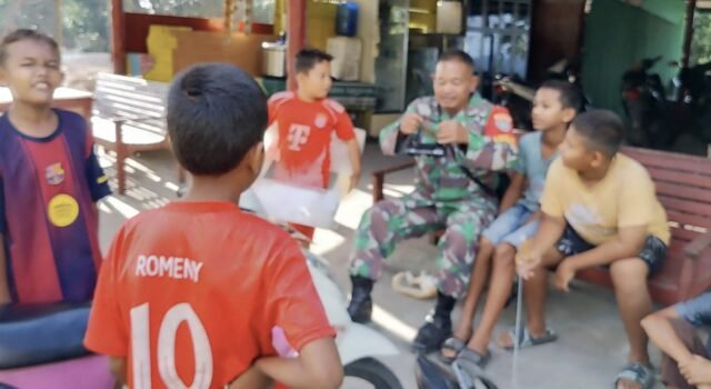 Libur Ramadhan dengan Keceriaan, Babinsa Keuneukai Ajak Anak-Anak Tetap Semangat Berpuasa dan Mengaji