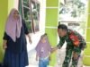 Babinsa Koramil 02/Sukakarya Dampingi Pelayanan Posyandu di Aneuk Laot, Wujud Nyata Kepedulian TNI terhadap Kesehatan Warga
