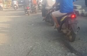 Jalan Pusat Pasar Ulekareng Phak Luyak Belum Ada Tanda Tanda Di Perbaiki Oleh Pemerintah Aceh.