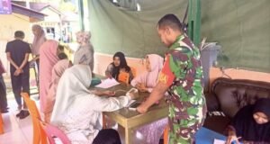 Babinsa Koramil 01/Sukajaya Pantau Posyandu di Gampong Paya, Pastikan Layanan Kesehatan Warga Berjalan Baik