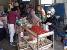 Jelang Idul Fitri, Babinsa Koramil 01/Sukajaya Sukajaya Pantau Aktivitas Jual Beli dan Stabilitas Harga Pangan