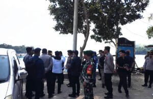 Babinsa Koramil 02/Sukakarya Laksanakan Pengamanan di Lokasi Wisata Saat Idul Fitri