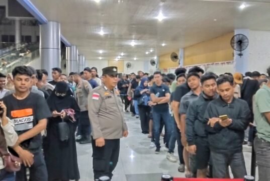 Antrian Padat Sejak Pagi hingga Malam, Polres Sabang Perketat Pengamanan Arus Balik di Pelabuhan Balohan