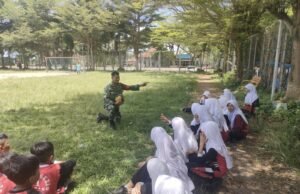 Generasi Sehat dan Berprestasi, Babinsa Kuta Ateuh Edukasi Siswa Tentang Olahraga