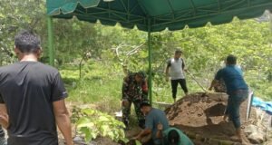 Babinsa Koramil 01/Sukajaya Tunjukkan Empati, Hadiri Prosesi Pemakaman Warga Balohan