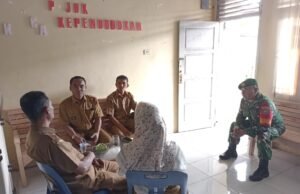 Babinsa Batee Shoek Gelar Komsos Bersama Keuchik dan Dinas Kehutanan, Bahas Kelestarian Hutan