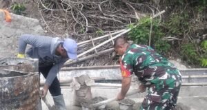 Wujud Kepedulian, Babinsa Koramil 02/Sukakarya Bantu Bangun Rumah Warga di Gampong Iboih