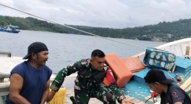 Babinsa Krueng Raya Sigap Bantu Nelayan, Wujud Nyata Kedekatan TNI dengan Rakyat