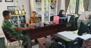 Bangun Komunikasi Efektif, Babinsa Jaboi Perkuat Koordinasi dengan Perangkat Gampong
