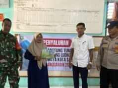 Sinergi TNI-Polri Kawal Penyaluran BLT di Ujong Kareung, Warga Diharapkan Tetap Produktif