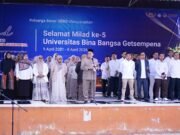 Upacara Bendera Milad ke-5, Ketua Pembina Yayasan Ajak Tingkatkan Mutu supaya UBBG Maju