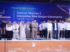 Upacara Bendera Milad ke-5, Ketua Pembina Yayasan Ajak Tingkatkan Mutu supaya UBBG Maju