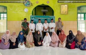 Haru dan Penuh Doa! Babinsa Koramil 02/Sukakarya Hadiri Peusijuk Calon Jamaah Haji Warga Kuta Timu