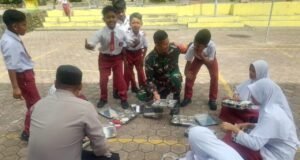 Babinsa Koramil 01/Sukajaya Sambangi Sekolah, Pastikan Program Gizi Berjalan Optimal