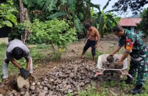 Babinsa Iboih Ikut Kerja, Pembangunan Rumah Warganya Jadi Lebih Cepat