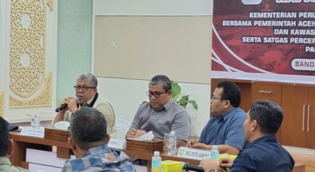 Kadis DKP Aceh Di Hadapan Wamen PKP RI, Dukungan Penuh Pembangunan Rumah di Kampung Nelayan Merah Putih Aceh Jaya