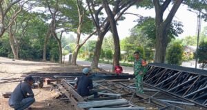 Babinsa Koramil 01/Sukajaya Cek Pengerjaan Rangka Besi, Jaga Kualitas Pembangunan KDKMP di Wilayah Kota Sabang
