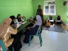 Babinsa Ujong Kareung Bantu Lansia, Wujud Nyata Kepedulian di Bidang Kesehatan