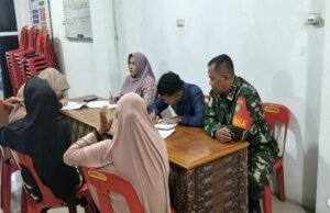 Babinsa Kuta Timu Hadir di Tengah Warga, Dukung Perbaikan Data Bantuan Sosial