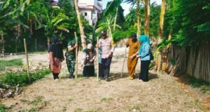 Babinsa Koramil 02/Sukakarya Bersama Bhabinkamtibmas dan Aparatur Gampong Tanam Jagung, Perkuat Ketahanan Pangan di Kuta Ateuh