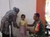 Babinsa Cot Bau Dampingi Posyandu, Warga Antusias Cek Kesehatan Balita dan Lansia