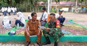 Komunikasi Sosial Babinsa Aneuk Laot Bahas Persiapan Latihan PBB Siswa SMPN 5 Sabang
