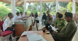 Wujud Kepedulian TNI-Pemdes, Babinsa Jaboi Dukung Pencarian Utusan Lomba FASI Tingkat Kota