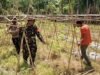 Jaga Ketahanan Pangan, Babinsa Koramil 02/Sukakarya Dampingi Petani Cabai di Sabang