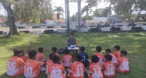 Babinsa Koramil 02/Sukakarya Dorong Generasi Muda Aktif Berolahraga dan Disiplin Berlatih