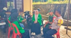 Babinsa Krueng Raya Dampingi Mahasiswa STIS Al-Aziziyah Sabang dalam Kegiatan Pengabdian Masyarakat