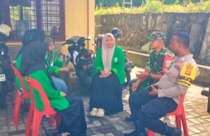 Babinsa Krueng Raya Dampingi Mahasiswa STIS Al-Aziziyah Sabang dalam Kegiatan Pengabdian Masyarakat