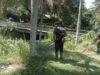 Babinsa Balohan dan Warga Gotong Royong Percantik Taman Gampong, Wujudkan Lingkungan Bersih dan Nyaman