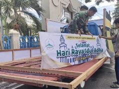 Babinsa Kuta Ateuh Dukung Kreativitas Remaja Masjid dalam Persiapan Mobil Takbiran Idul Adha 1447 H