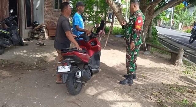 Pererat Silaturahmi dengan Warga, Babinsa Ie Meulee Gelar Komsos di Jurong Pante Jaya