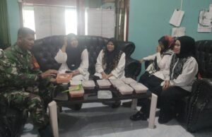 Babinsa Kuta Ateuh Pantau Pemberian Makanan Tambahan untuk Anak Stunting, Dukung Generasi Sehat di Sabang